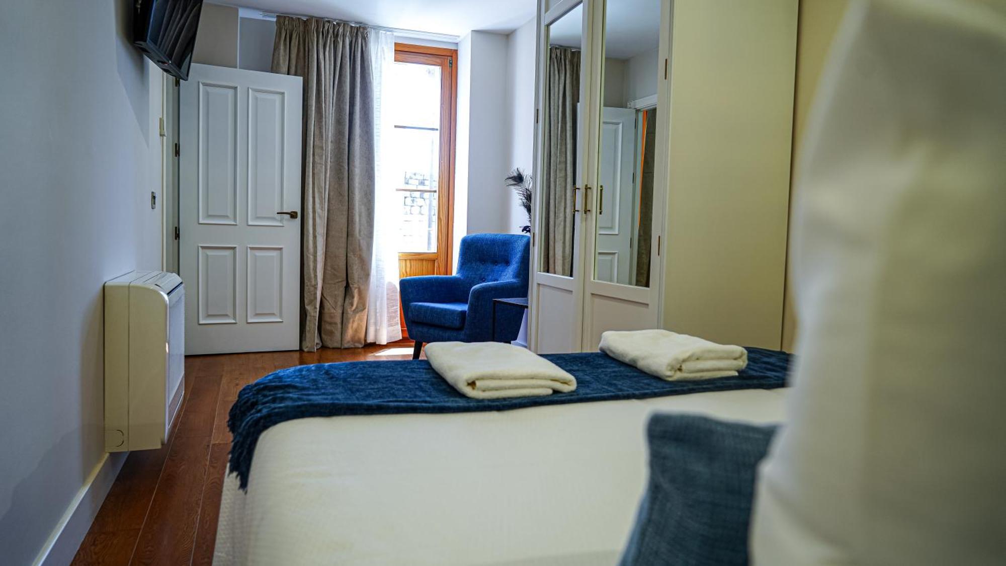 Apartamentos Puente Romano Suites เมรีดา ภายนอก รูปภาพ