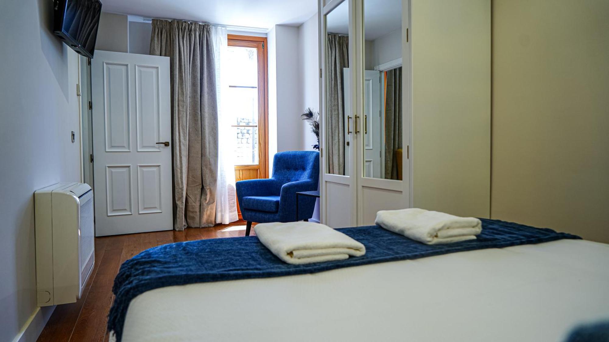 Apartamentos Puente Romano Suites เมรีดา ภายนอก รูปภาพ